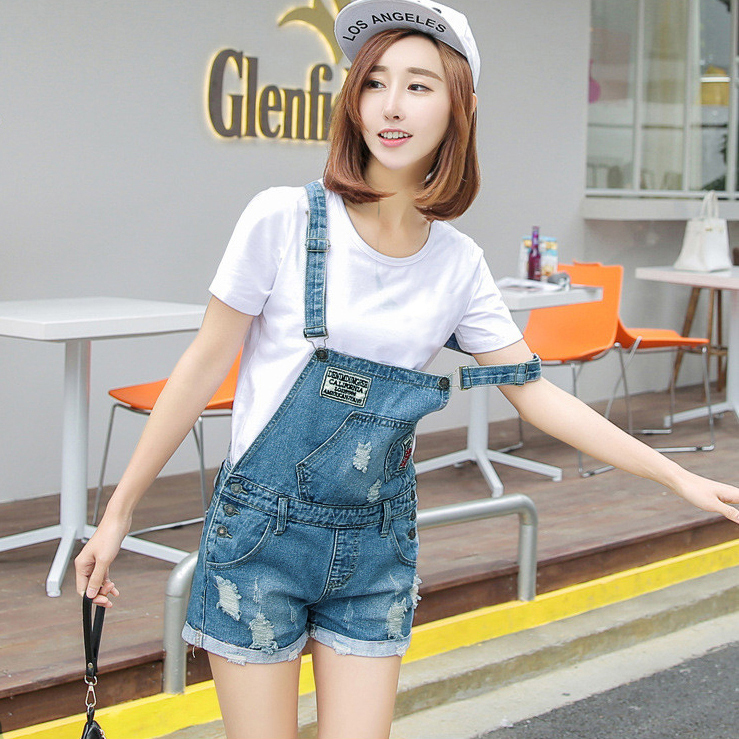 QUẦN YẾM JEAN ĐÙI ĐÍNH LOGO CHỮ